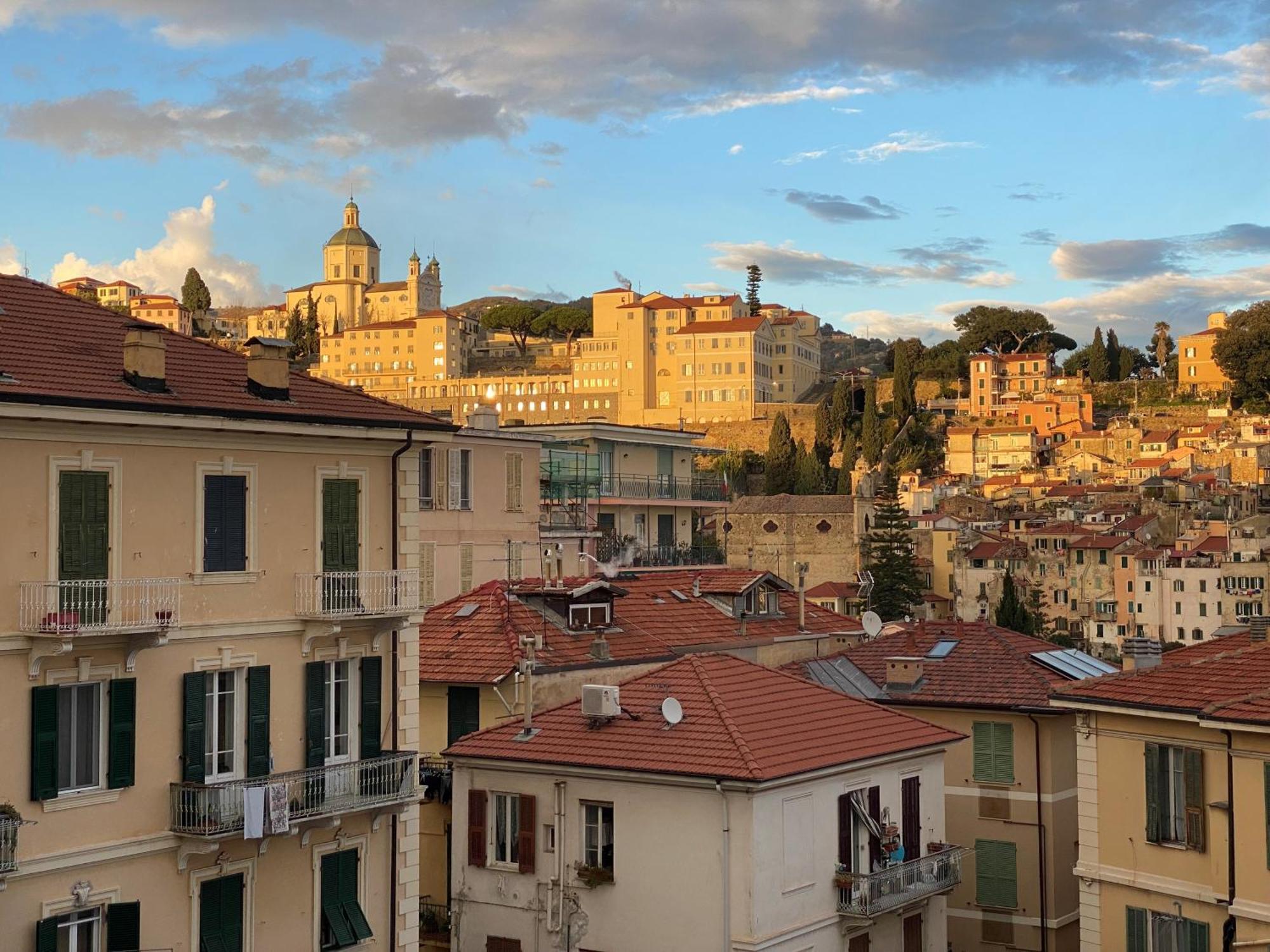 La Casa Di Gill Daire Sanremo Dış mekan fotoğraf